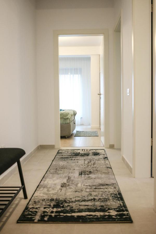 The Next Door Apartaments Bucarest Exterior foto